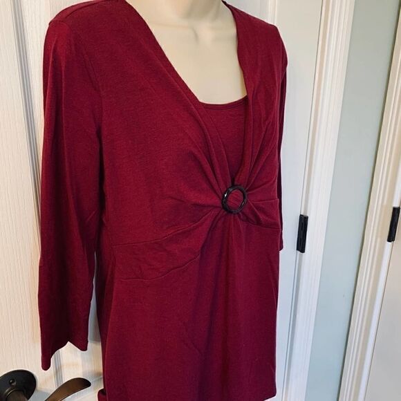Motherhood Maternity Maroon Top! ❤️ - Picture 2 of 2